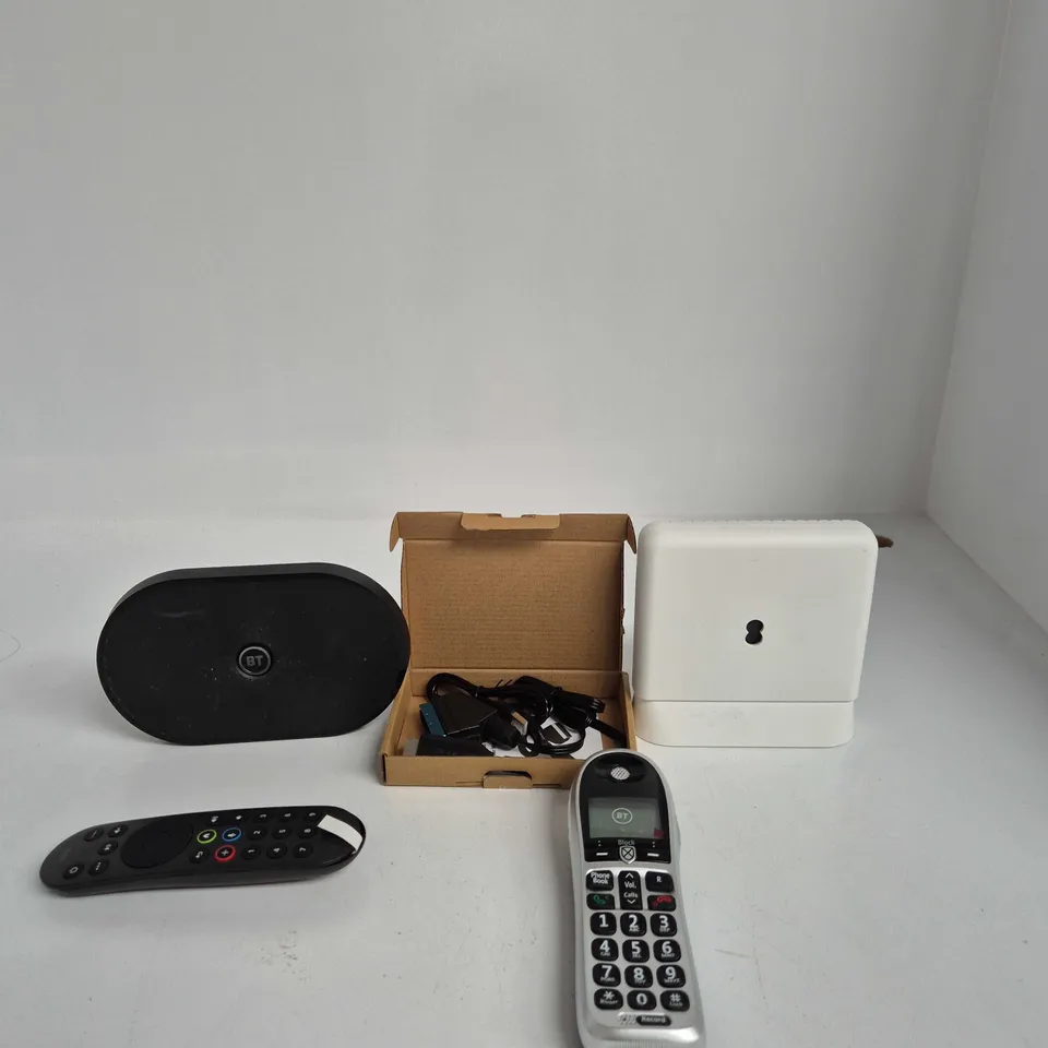 TOTE OF APPROXIMATELY 10 ASSORTED ITEMS INCLUDING EE SMARTWIFI HUB, SCART TO HDMI CONVERTER AND A BT TELEPHONE