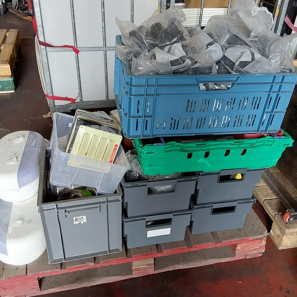 PALLET OF ASSORTED UNPROCESSED CONSUMER/COMMERCIAL GOODS 