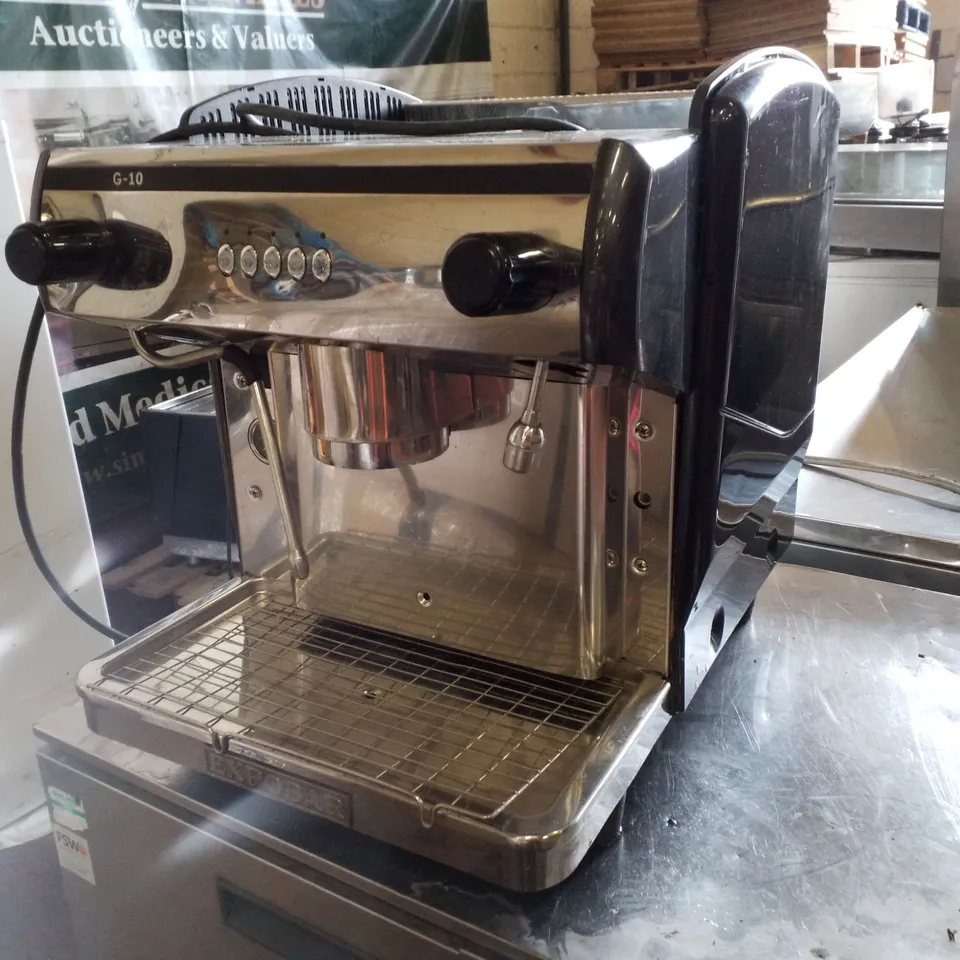 EXPOBAR G10 COMPACT COFFEE MACHINE 