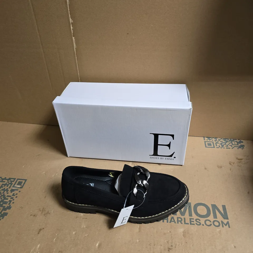 E. SHOES BY EMMA BLACK SUEDE LOAFERS WITH CHAIN DETAIL - UK SIZE 5