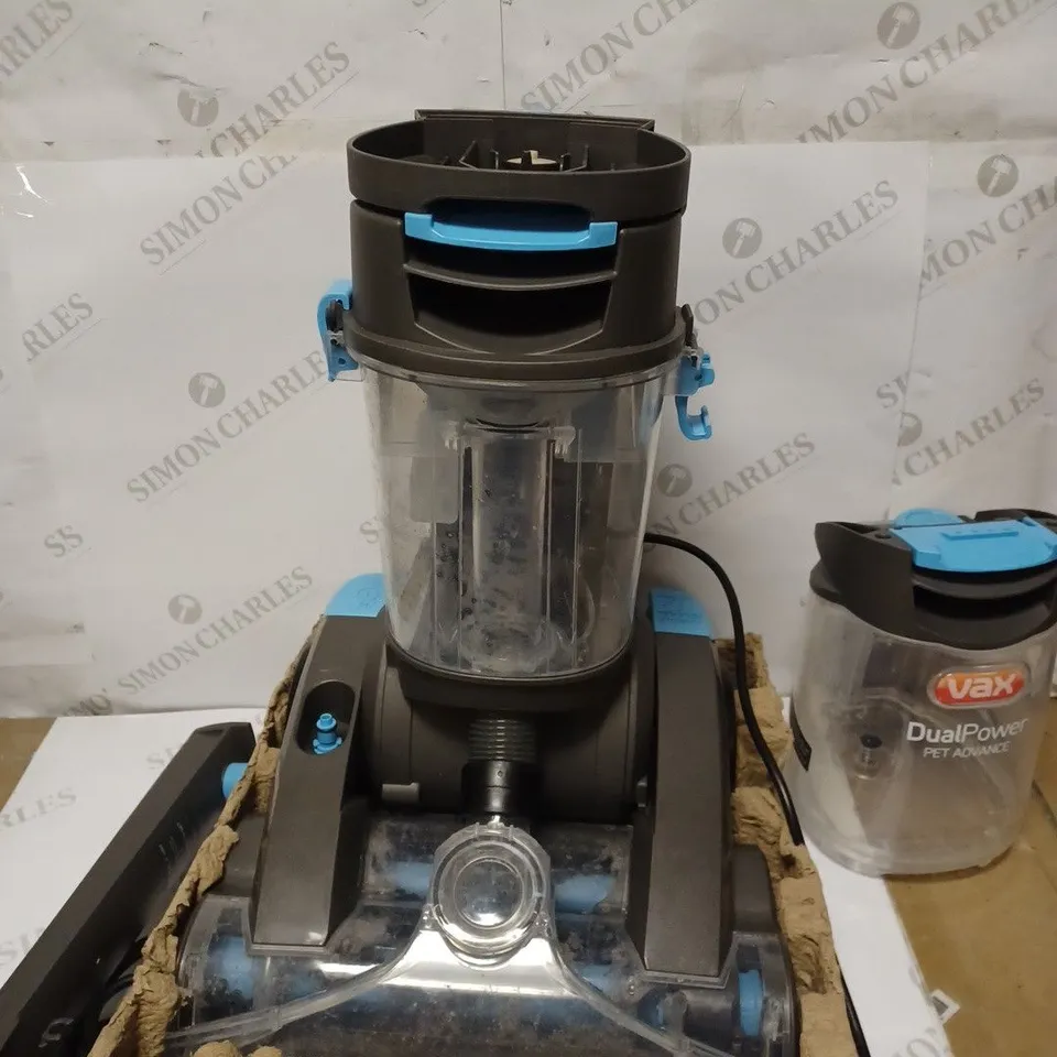VAX DUAL POWER PET ADVANCE CARPET CLEANER