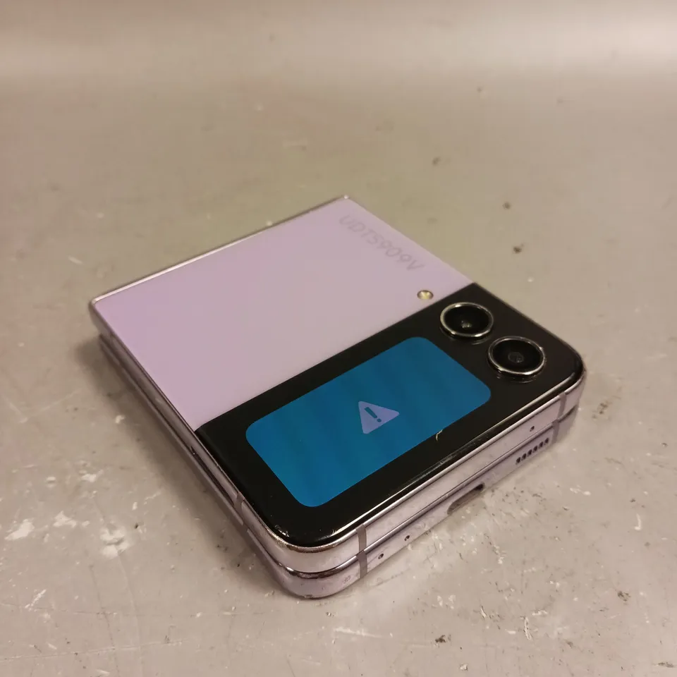 SAMSUNG GALAXY Z-FLIP SMARTPHONE 