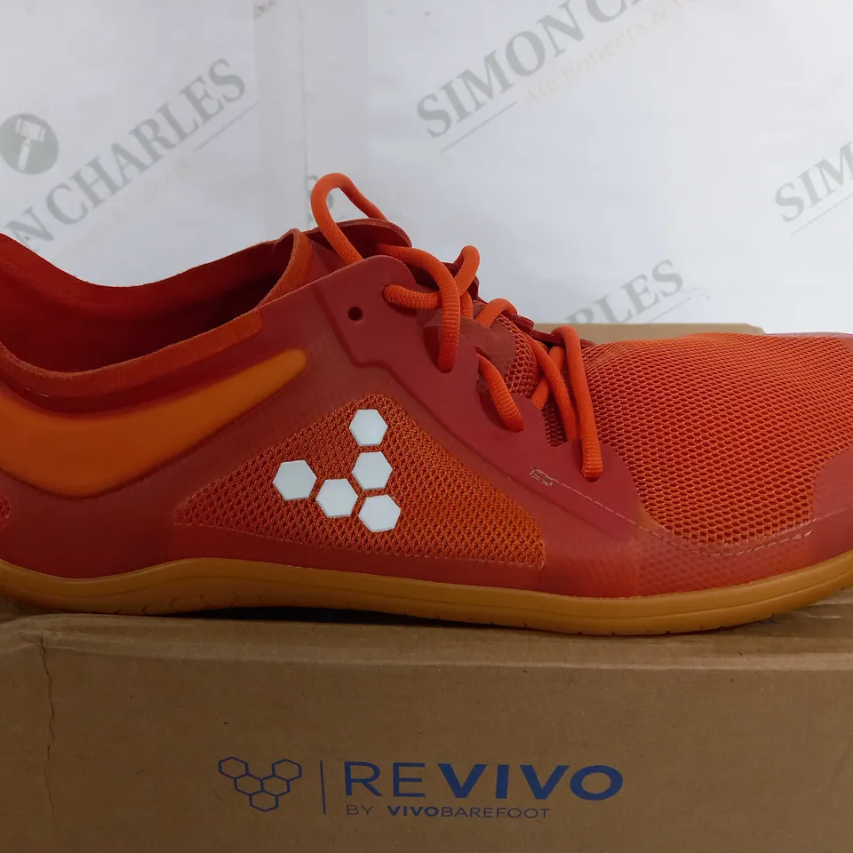 BOXED PAIR OF VIVOBAREFOOT PRIMUS LITE III MENS SHOES IN RUST ORANGE - EU 41