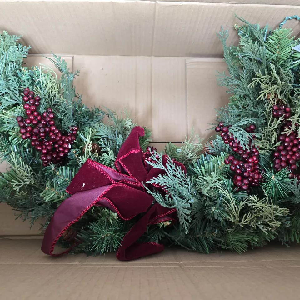 BOXED UNBRANDED EVERGREEN SWAG WITH BOW