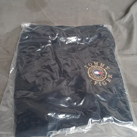 TOMMY HILFIGER BLACK POLO TOP SIZE S