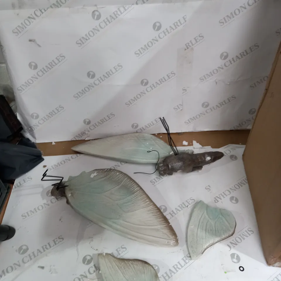 HOME2GARDEN LARGE GARDEN BUTTERFLY DECOR SOFT METALLIC 