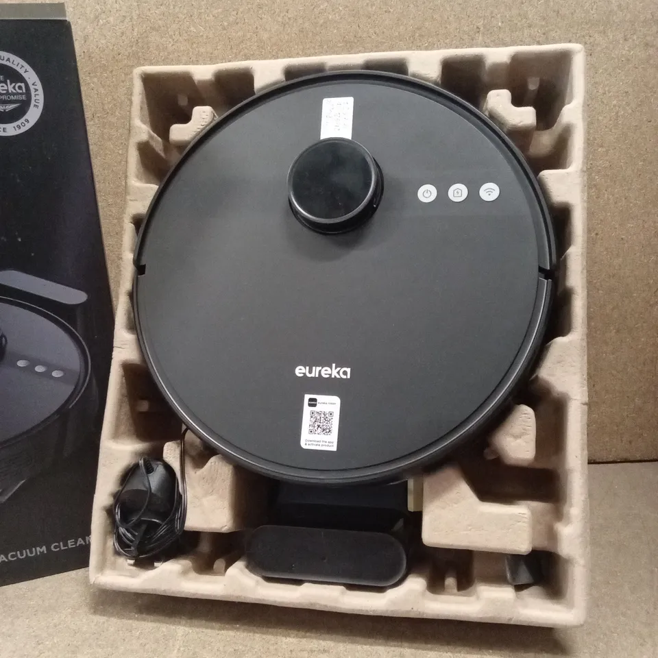 BOXED EUREKA NERN6BK ROBOTIC VACUUM CLEANER - BLACK
