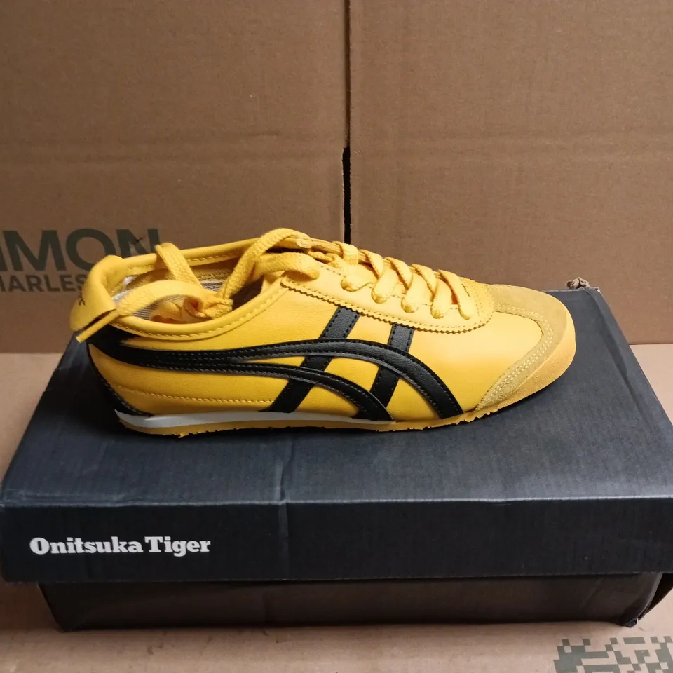 BOXED PAIR OF ONITSUKA TIGER MEXICO 66 TRAINERS - 3