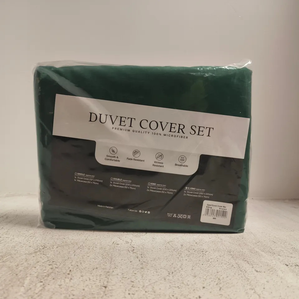 UNBRANDED DUVET COVER SET – PREMIUM MICROFIBER, DARK GREEN, SUPER KING