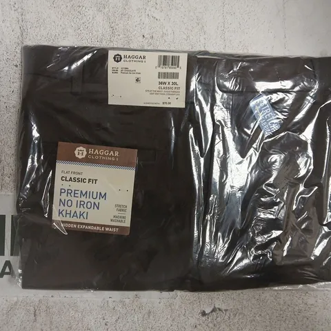 BAGGED HAGGAR FLAT FRONT CLASSIC FIT TROUSERS IN HOT CHOCOLATE SIZE 36/30
