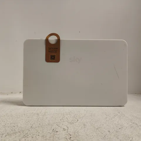 BOXED SKY SR213A-02-UK-WHT BROADBAND WIFI MAX HUB