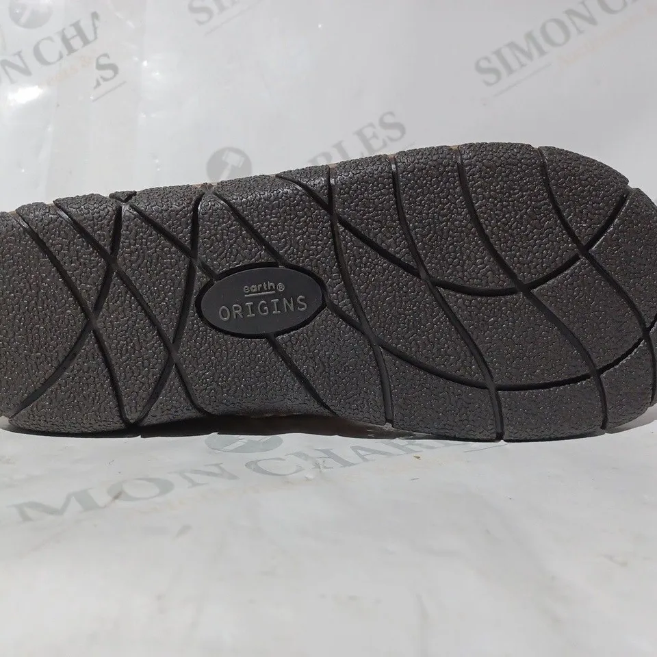 BOXED PAIR OF EARTH ORIGINS EMMALYN BEIGE BOOTIES - SIZE 5
