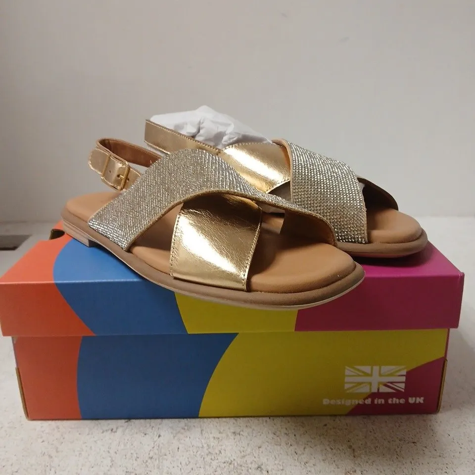ADESSO GOLD METALLIC CROSS-STRAP SANDALS – 7