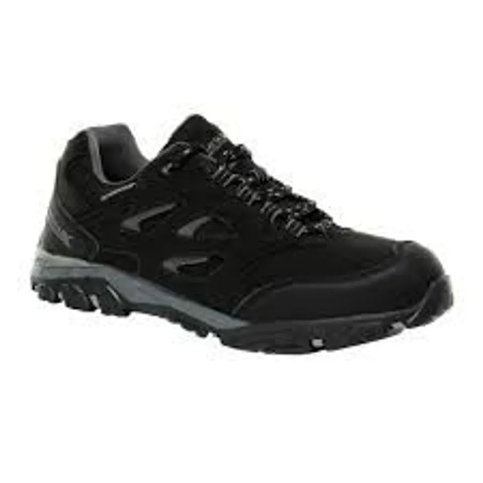 BRAND NEW BOXED REGATTA CHILDRENS HOLCOMBE LOW JUNIOR HIKING BOOTS IN BLACK/GRANITE - KIDS UK 12