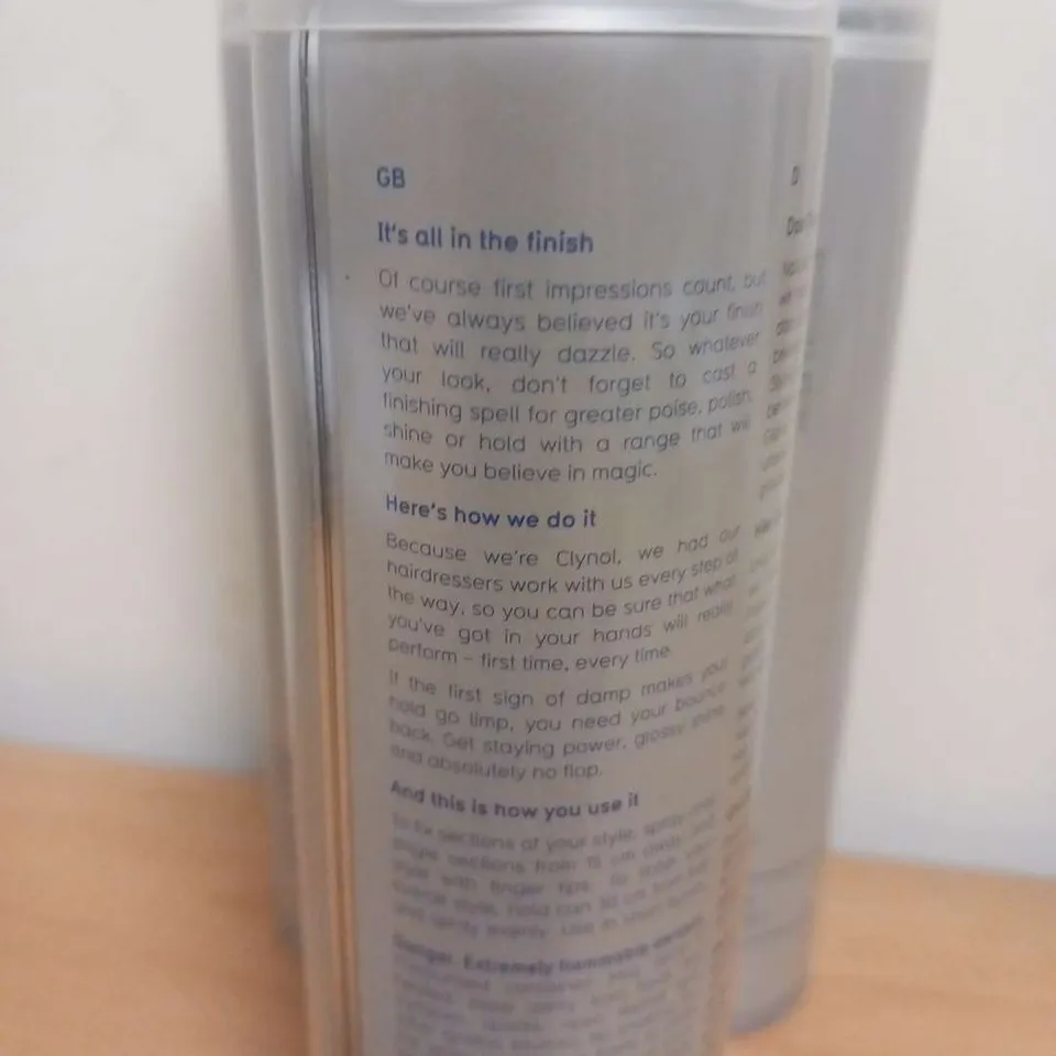 ONE BOX OF APPROXIMATELY 12 CLYNOL SALON EXCLUSIVE FREEFLOW HOLD 1 FLEXIBLE HAIRSPRAY 300ML