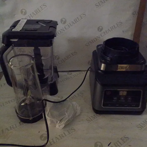 NINJA 2 IN 1 BLENDER WITH AUTO-IQ BN750UK
