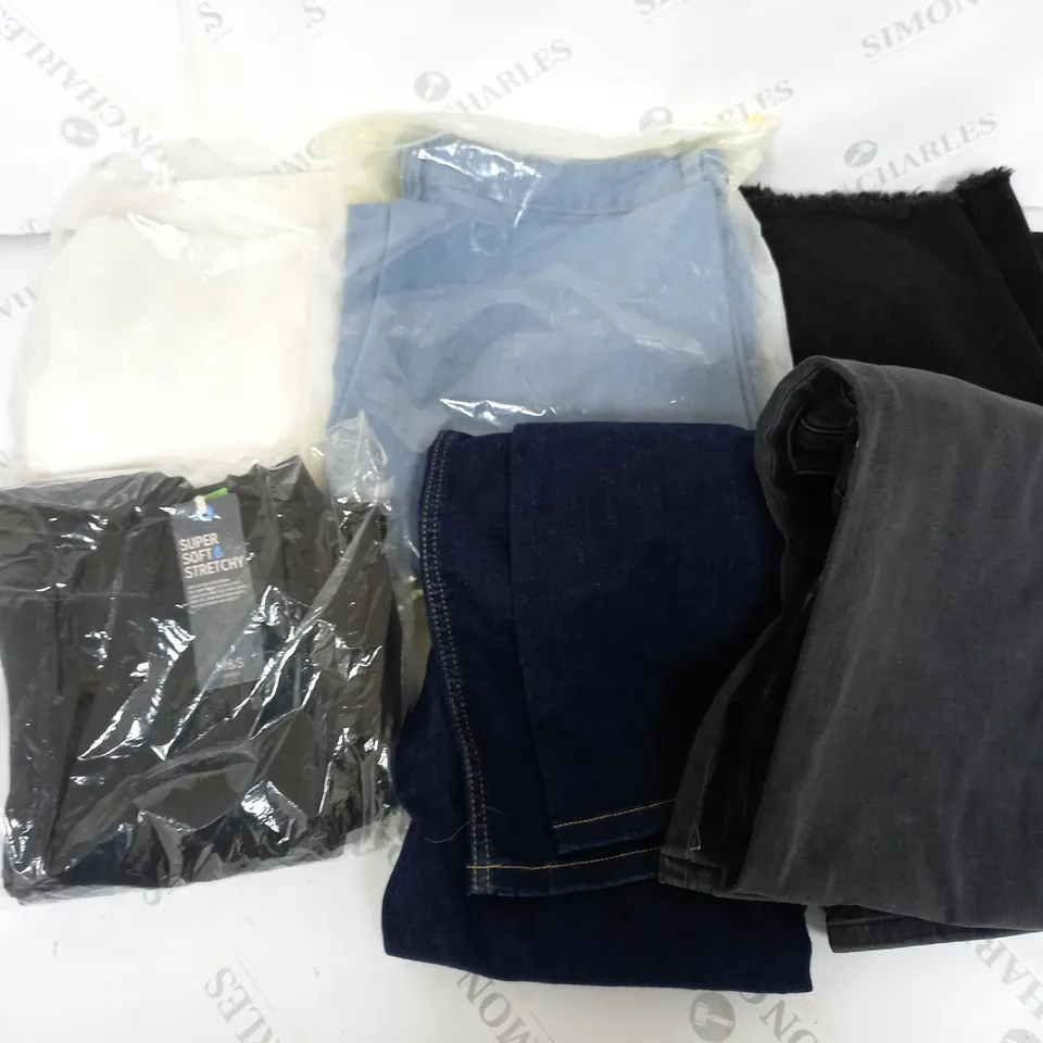 APPROXIMATELY 9 ASSORTED JEANS IN VARIOUS COLOURS AND SIZES TO INCLUDE PRETTYLITTLETHING, TOPSHOP, M&S BRANDS