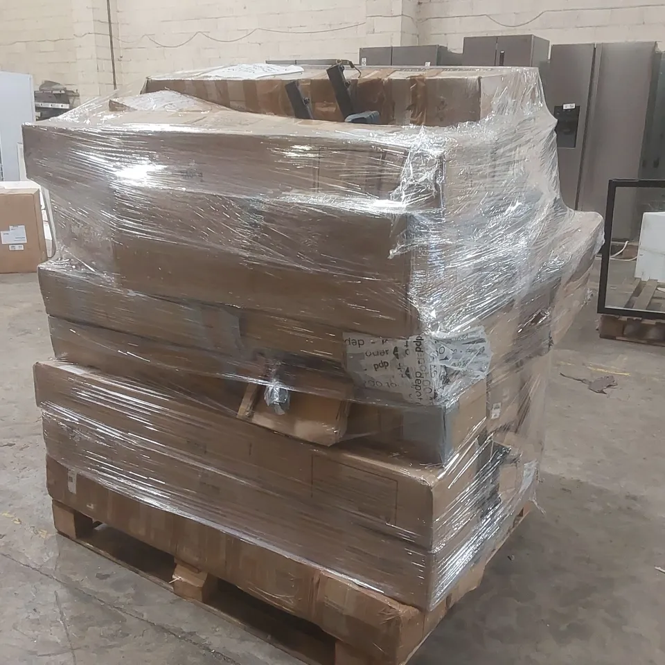 PALLET CONTAINING A LARGE QUANTITY OF ASSORTED ITEMS INCLUDING: TRAMPOLINE PARTS, NEW IMAGE CYCLONE X3 EXERCISE BIKE, WONDER CORE EXERCISE MACHINE ECT
