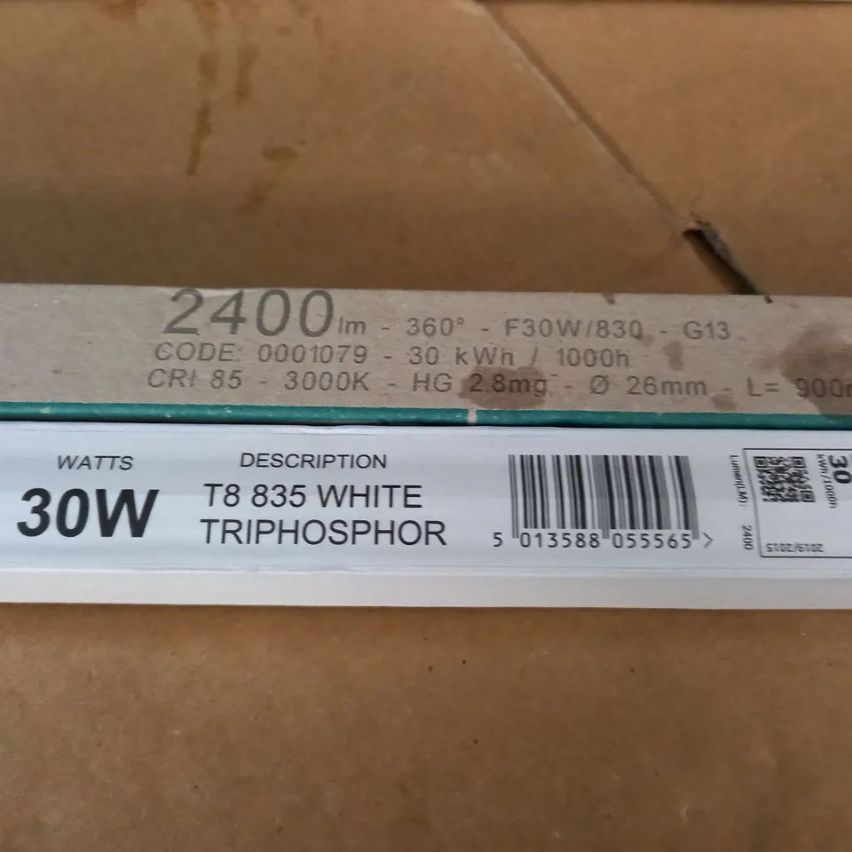 LOT OF 10 STRIP LIGHT BULBS / COLLECTION ONLY