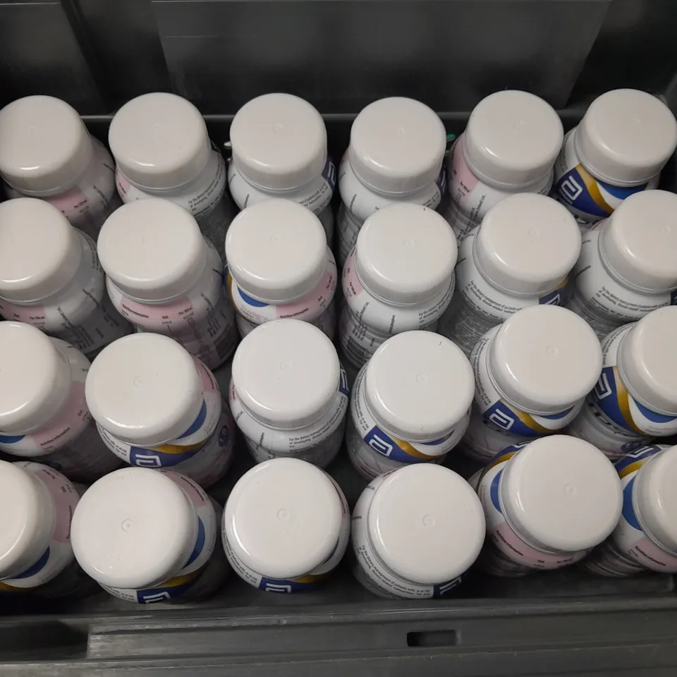 LOT OF 30 ABBOT ENSURE PLUS 200ML NUTRITION DRINKS - STRAWBERRY