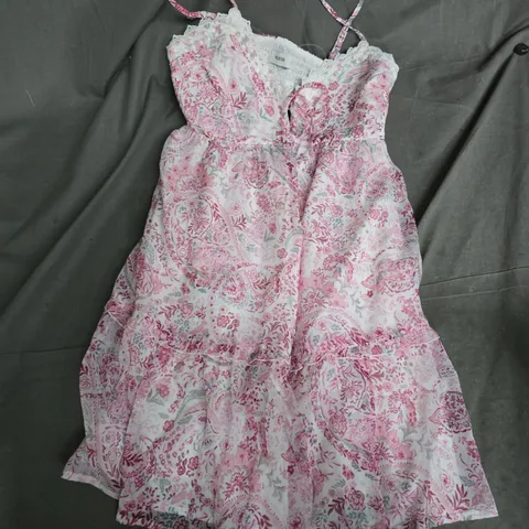 HOLLISTER FLORAL DRESS IN PINK - SMALL