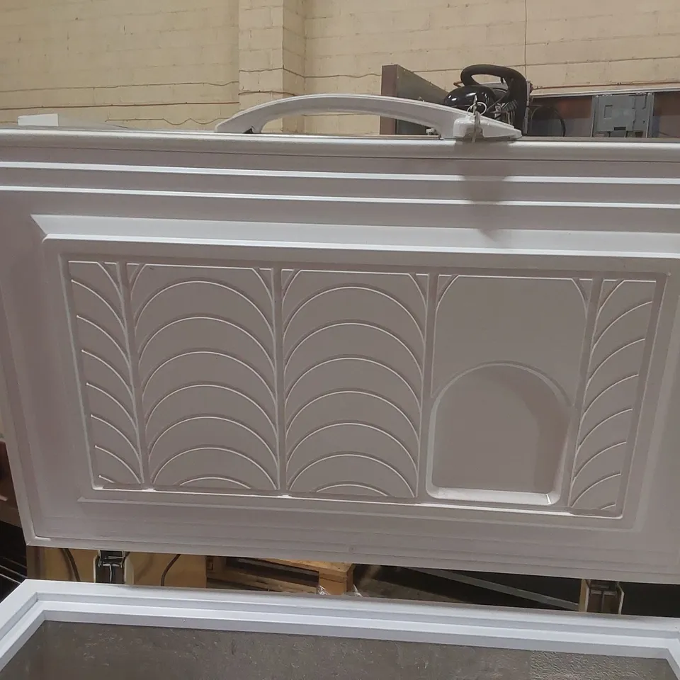 GRAM EL35 CHEST FREEZER WITH S/S LID