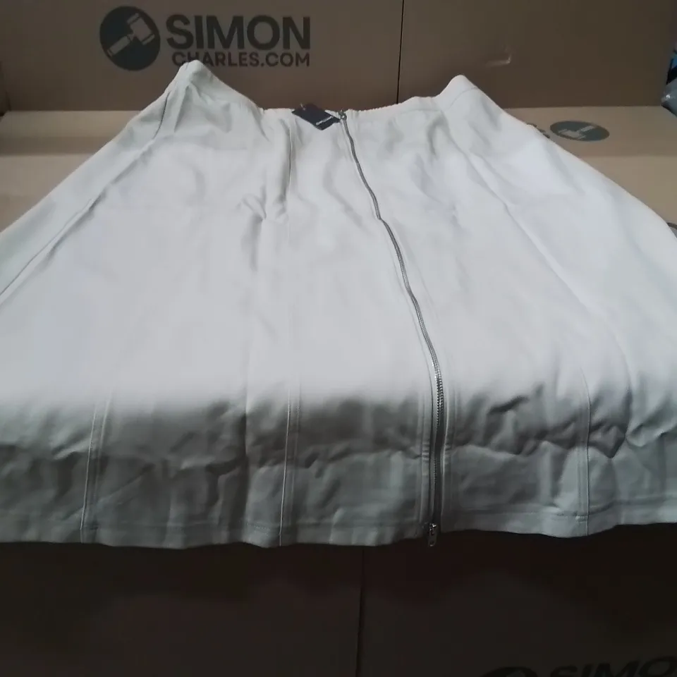 BOXED BRAND NEW APPROXIMATELY 5 JD WILLIAMS UTILITY MAXI SKIRT TAUPE SIZE 20