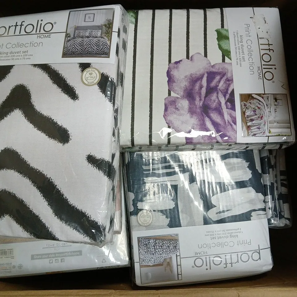 APPROXIMATELY 15 ASSORTED PORTFOLIO DUVET SETS IN VARIOUS STYLES, COLOURS & SIZES - COLLECTION ONLY