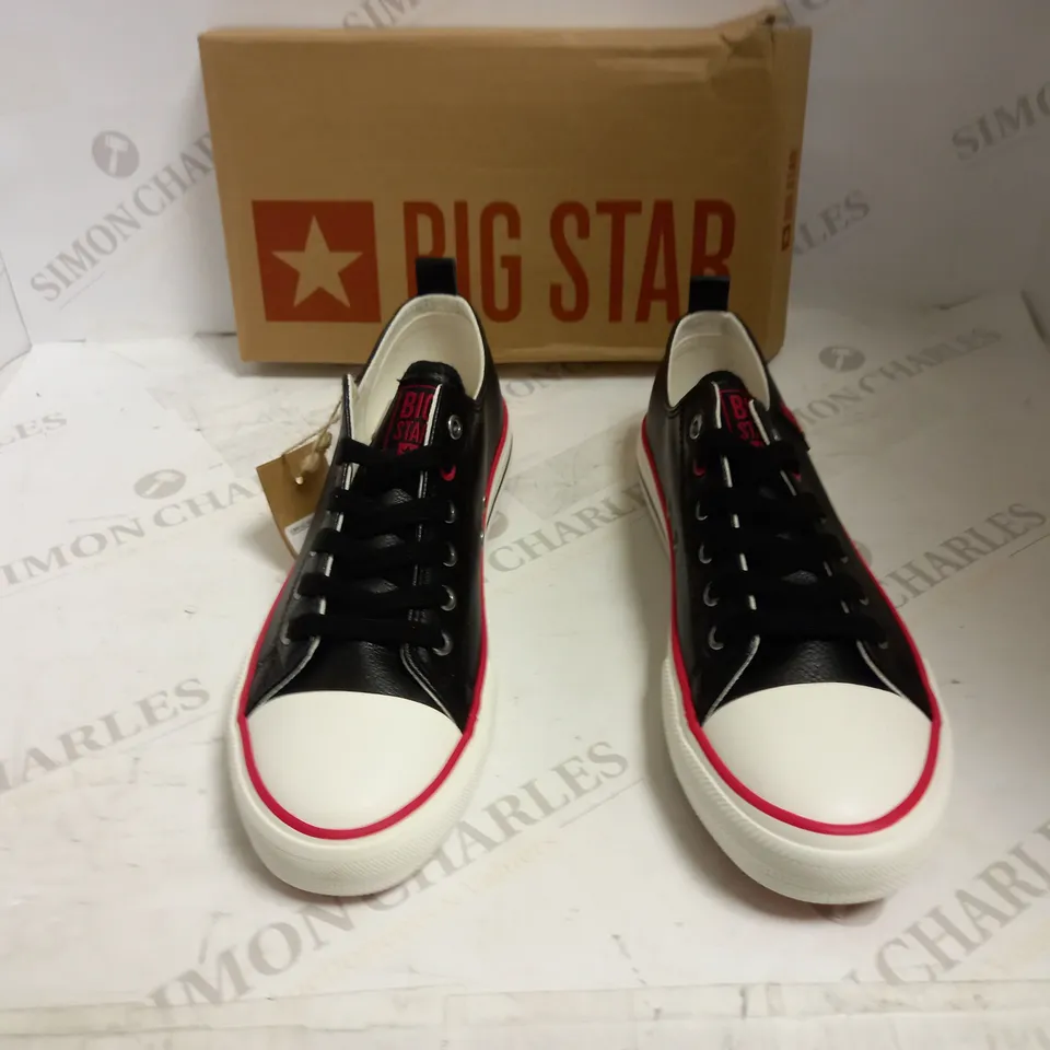 BIG STAR ARTICLE SIZE 40 TRAINER 