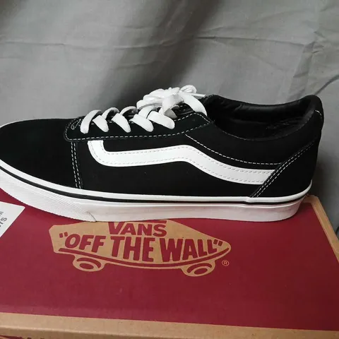VANS WARD SUEDE/CANVAS SNEAKERS – BLACK/WHITE (UK 7 / US 9.5WM)