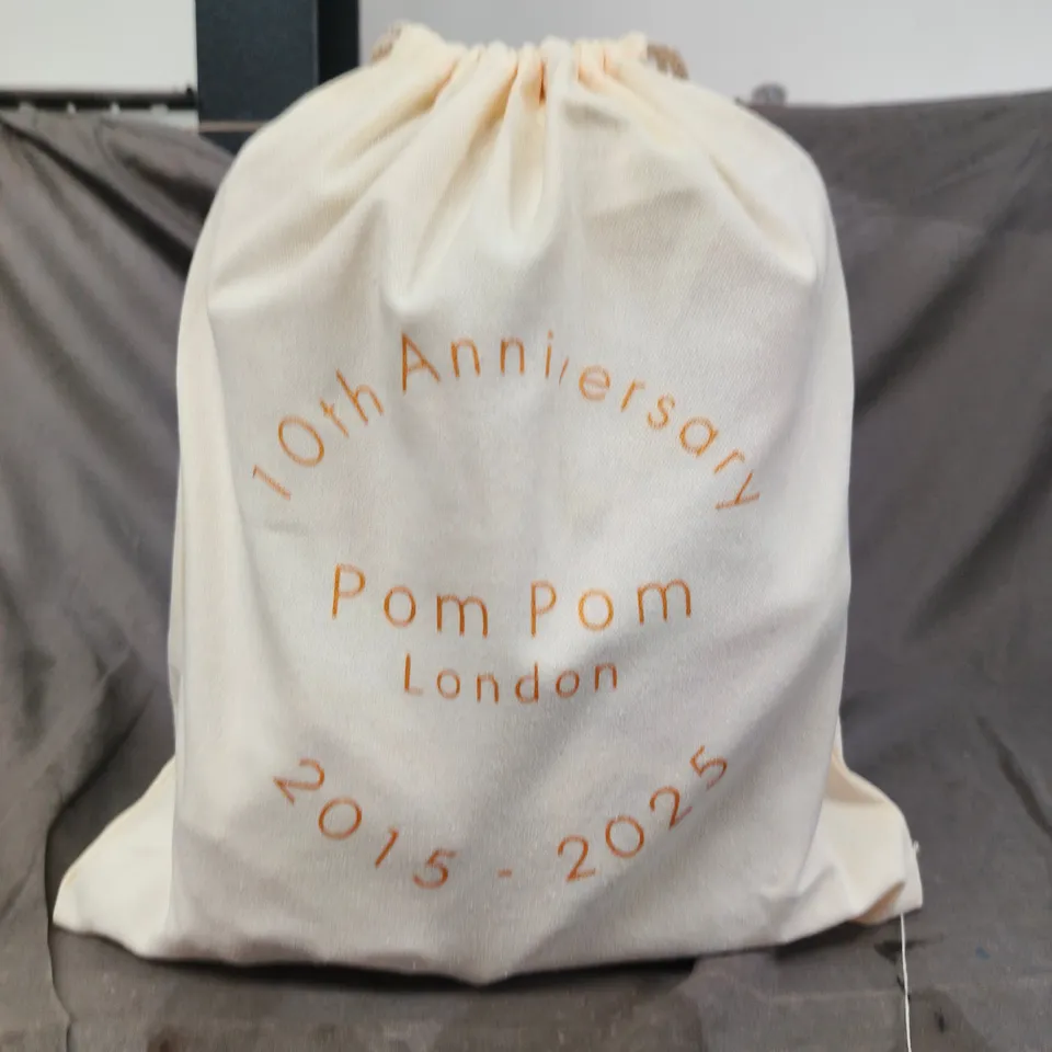 BAGGED POM POM LONDON CASUAL BAG