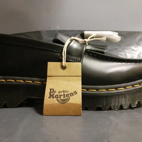 BOXED PAIR OF DR MARTENS ADRIAN BEX SHOES IN BLACK SIZE UK 8