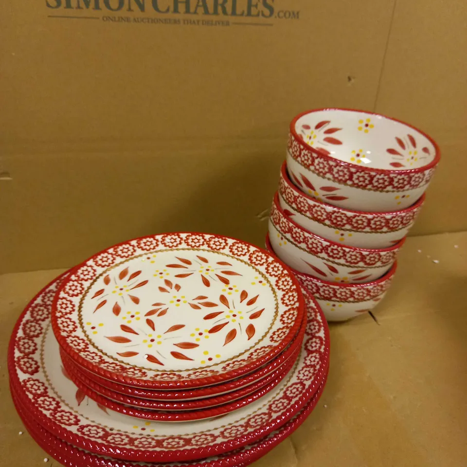 TEMP-TATIONS CERAMIC DINNERWARE SET