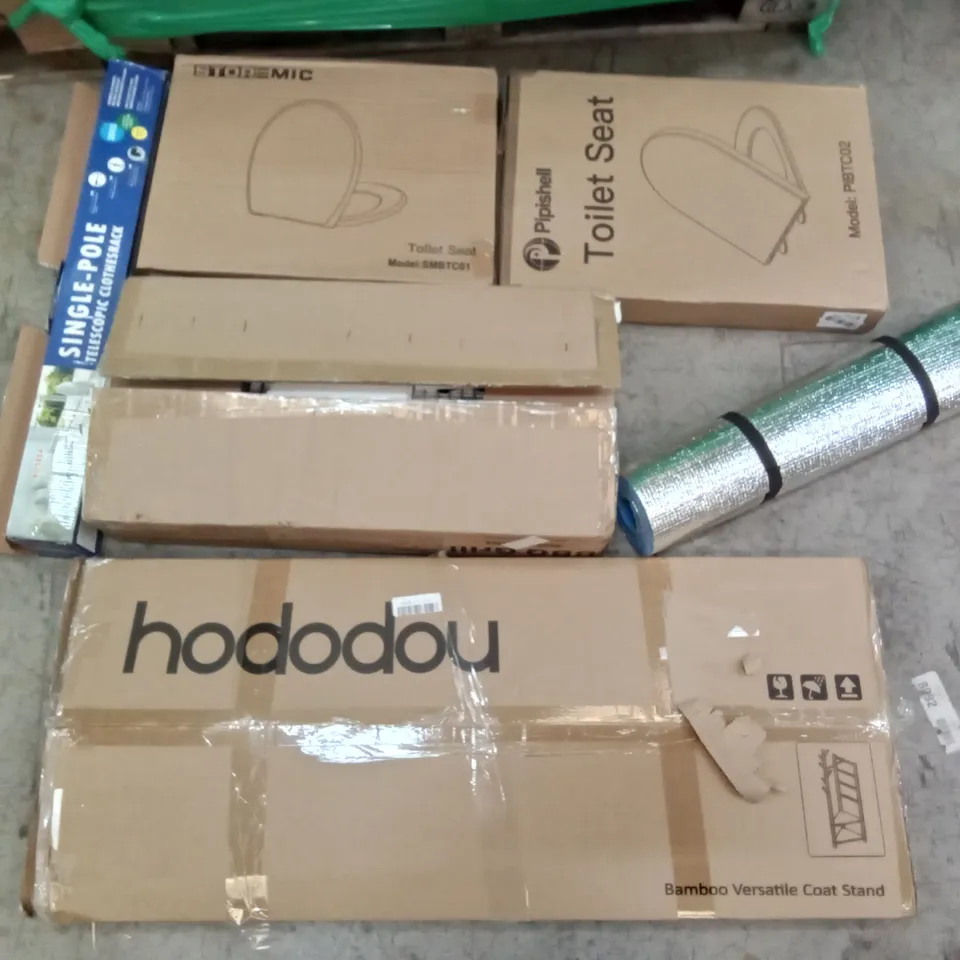 PALLET OF ASSORTED ITEMS INCLUDING PIPISHELL TOILET SEAT, STOREMIC TOILET SEAT, BBQ GRILL, SINGLE POLE TELESCOPIC CLOTHESRACK, TOILET SEAT, GETFIT AIR MATTRESS WITH PUMP