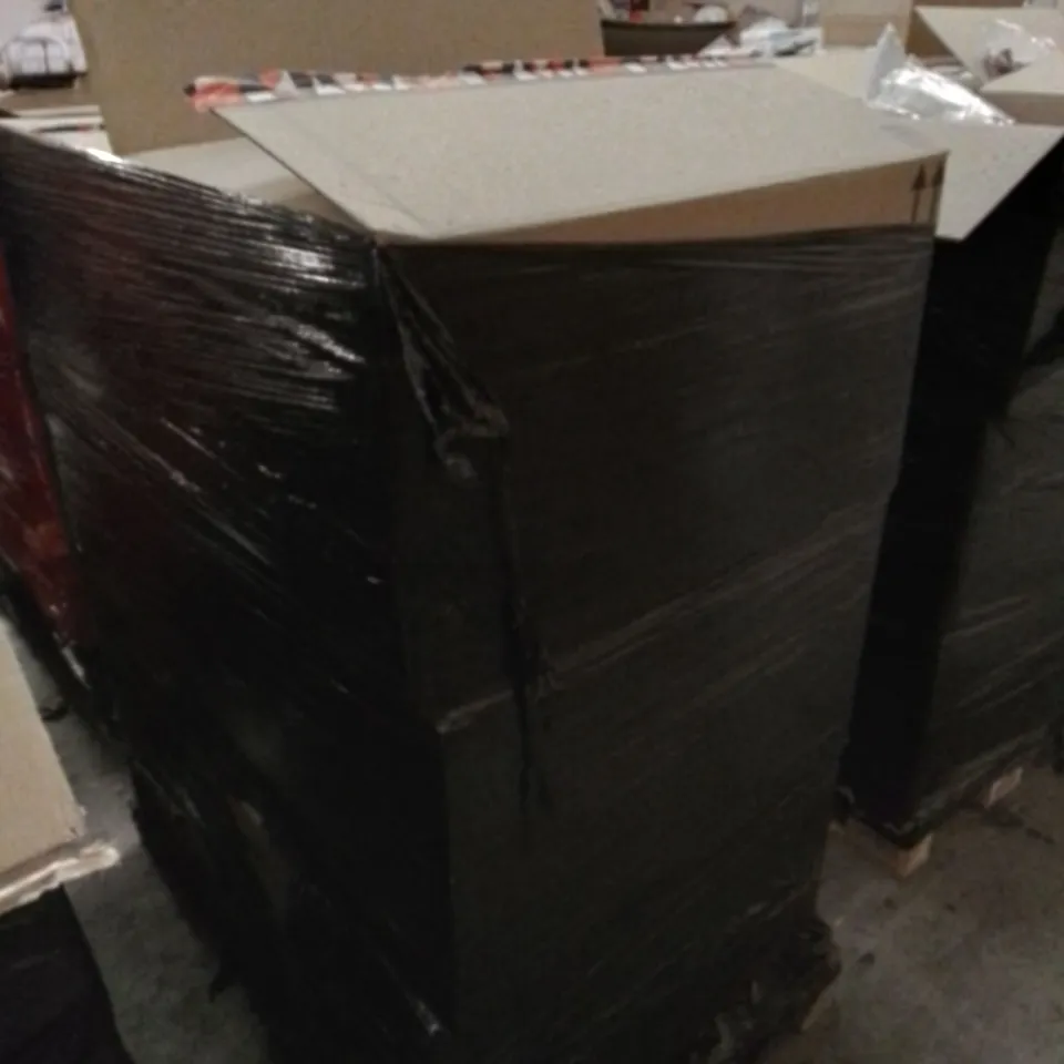 PALLET OF APPROXIMATELY ASSORTED HOUSEHOLD ITEMS TO INCLUDE GAME SETS , CLOTHING AND EYEWEAR 