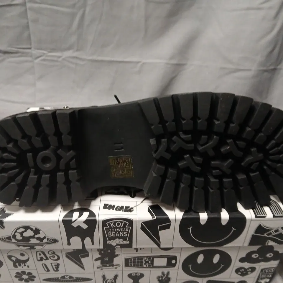 BOXED KOI SHELOB MENS METAL TOE CAP SHOES IN BLACK - UK 11