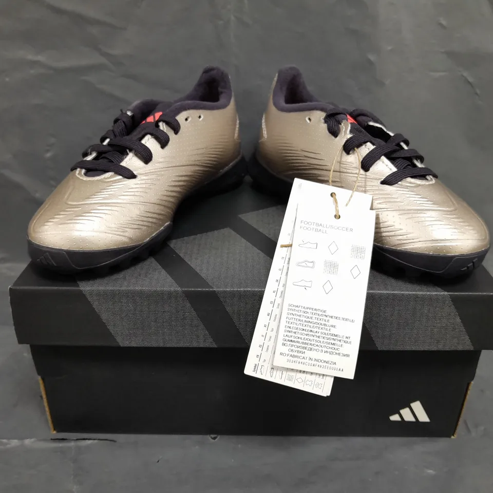 BOXED PAIR OF ADIDAS KID'S PREDATOR LEAGUE SHOES IN MULTICOLOUR SIZE UK 10