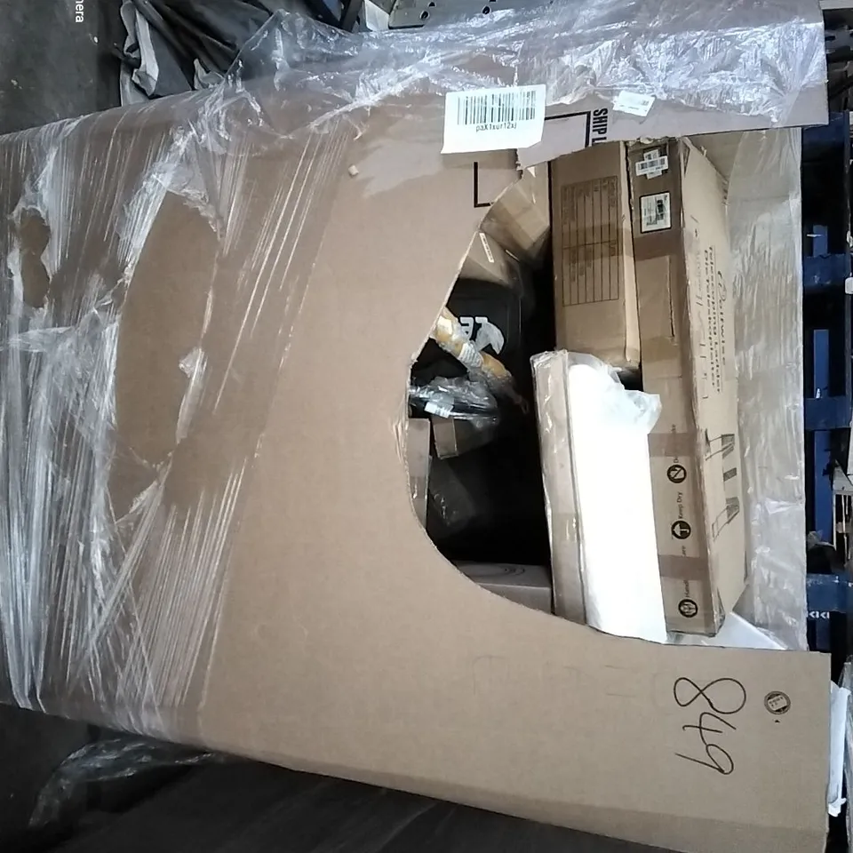 PALLET OF ASSORTED HOUSEHOLD ITEMS TO INCLUDE PURE COOL FAN, MIRROR CABINET AND TELESCOPING LADDER