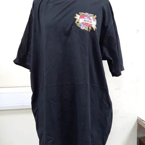 BROKEN SOCIETY MUM TEE IN BLACK - 3XL