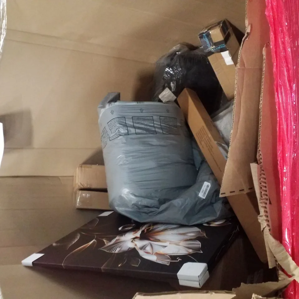 PALLET OF ASSORTED HOUSEHOLD GOODS AND PRODUCTS TO INCLUDE;ALL IN ONE COMFORT CUSHION,CANVAS PRINT,RUGS,MOBILE TV CART