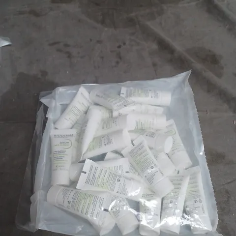 APPROXIMATELY 20 BIODERMA SEBIUM SHINE CONTROL MOISTURISER SAMPLES