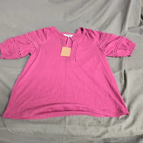 WOMEN'S PINK EYELET-DETAIL TOP