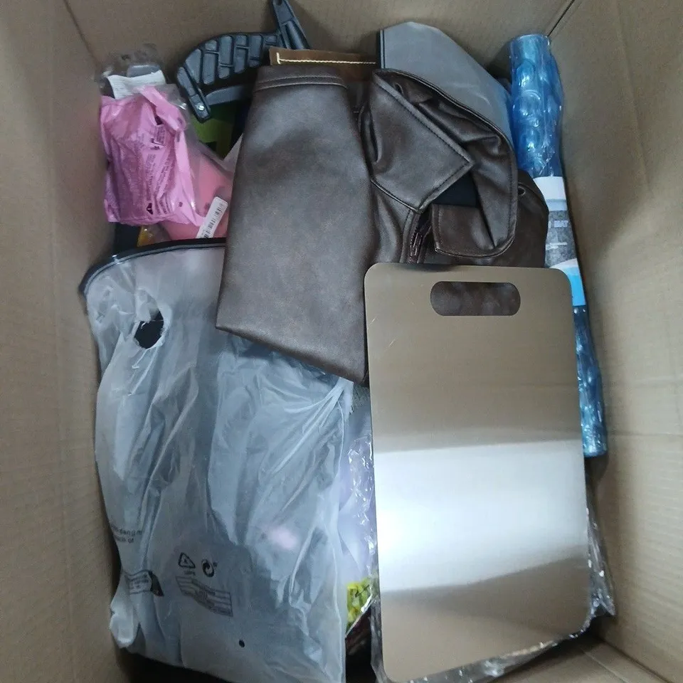 BOX OF APPROXIMATELY 15 ASSORTED ITEMS