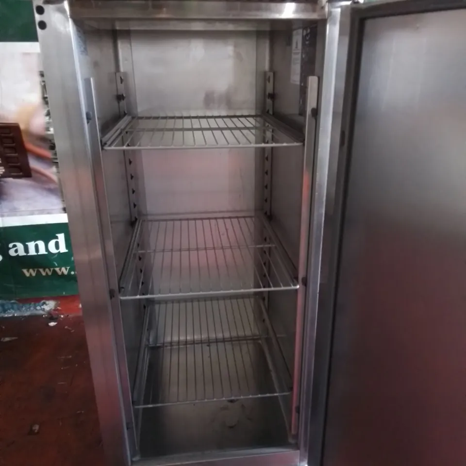 WILLIAMS COMMERCIAL 1-DOOR REFRIGERATED STAINLESS FOOD STORAGE UNIT MODEL: LJ1SA R290 R1