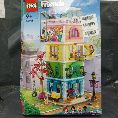 LEGO FRIENDS HEARTLAKE CITY COMMUNITY CENTRE 41748