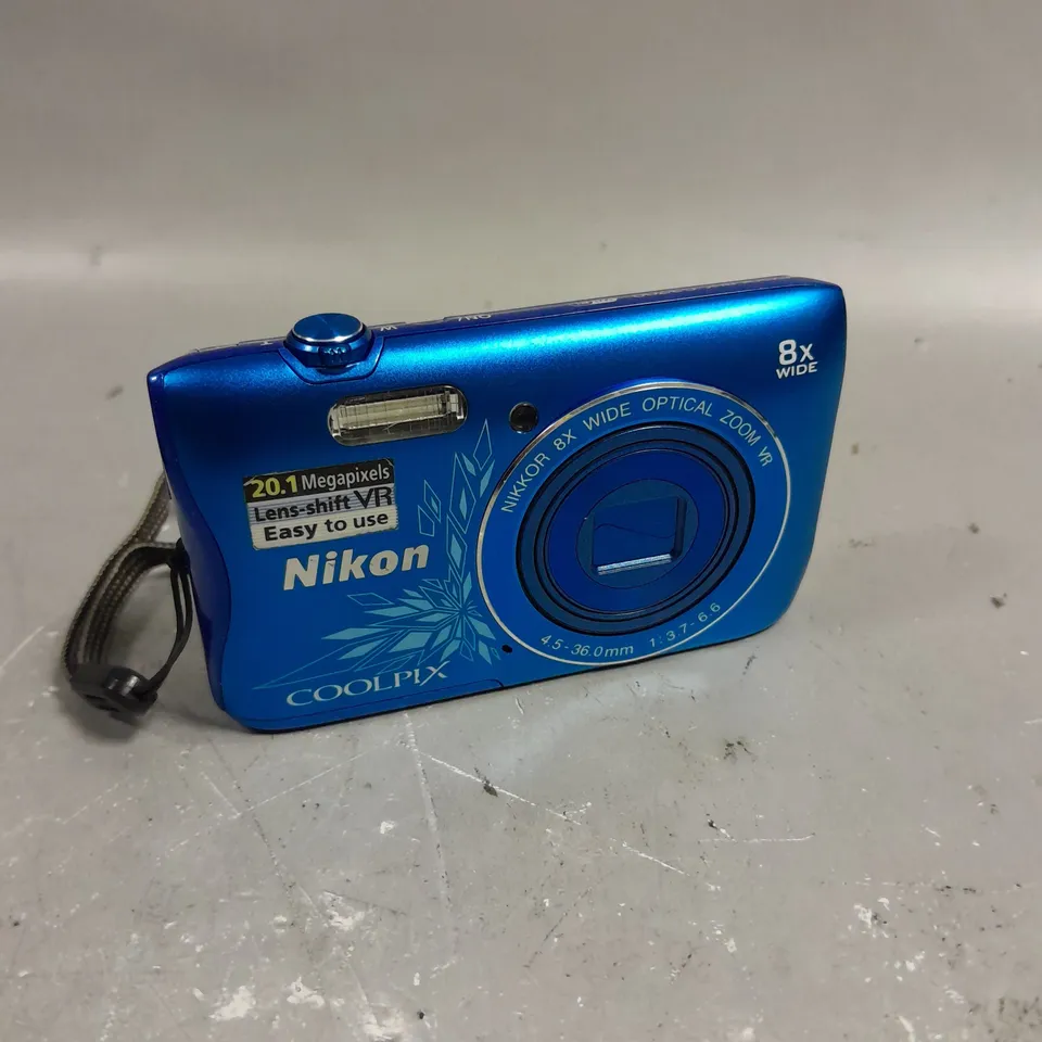 NIKON COOLPIX S3700 DIGITAL CAMERA  