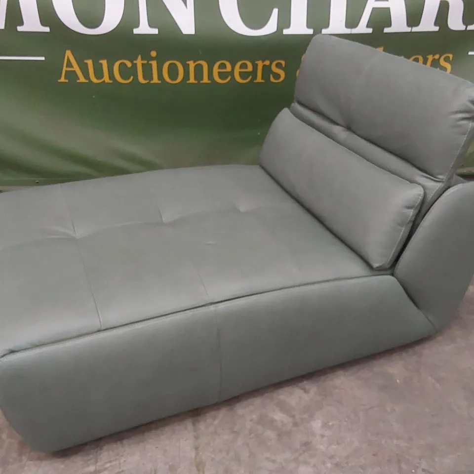 QUALITY DESIGNER ITALIAN MADE LEATHER CHAISE LONGUE