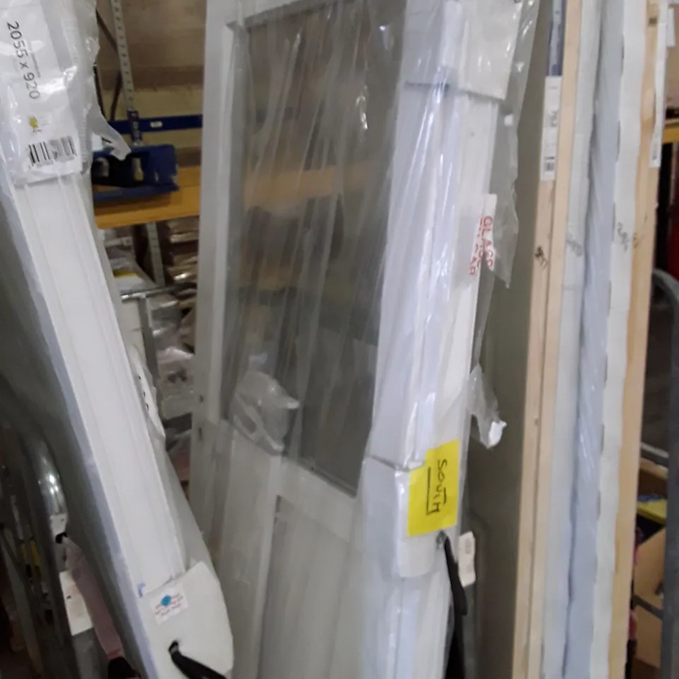 GEOM PVCU HALF GLAZED CLEAR BACK DOOR RIGHT HAND OPEN 2055×920×70MM