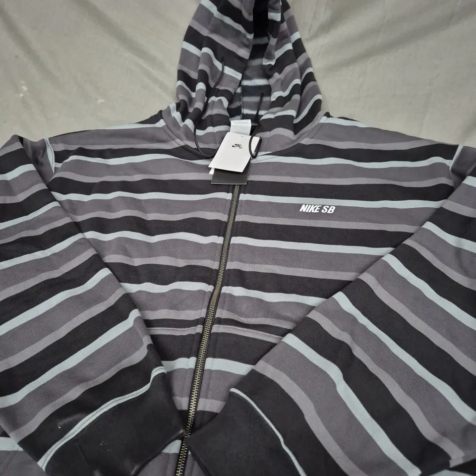 NIKE SB FULL ZIP JACKET SIZE 2XL