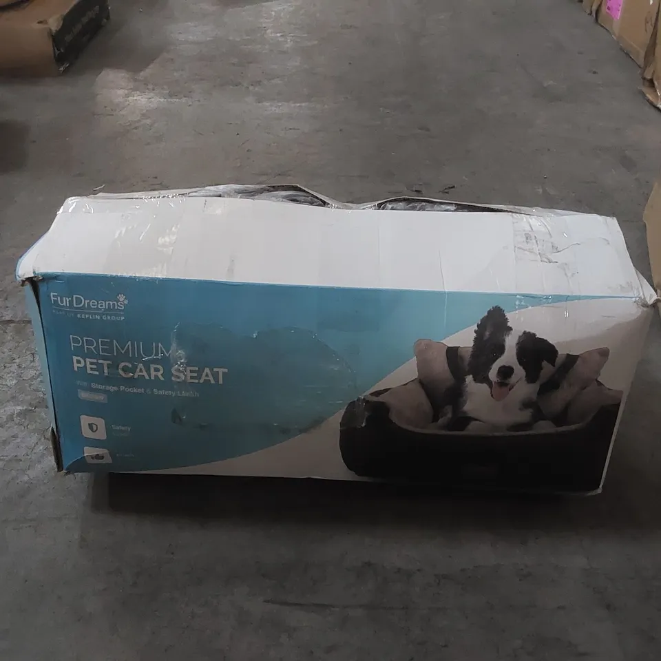 BOXED FURDREAMS PREMIUM PET CAR SEAT